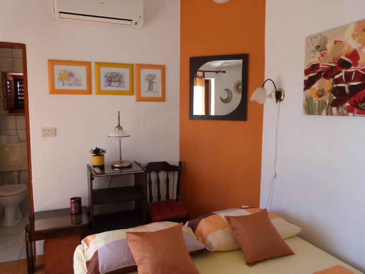 Apartments Eva Sukosan Luaran gambar